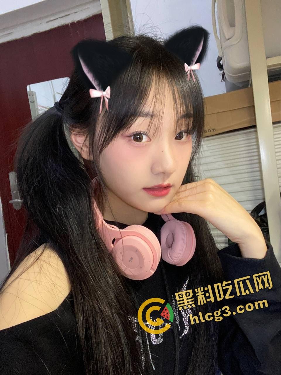 济南齐鲁闷骚母狗『袁倩倩』淫荡性爱视频泄密流出！刺激对白诱人射-1