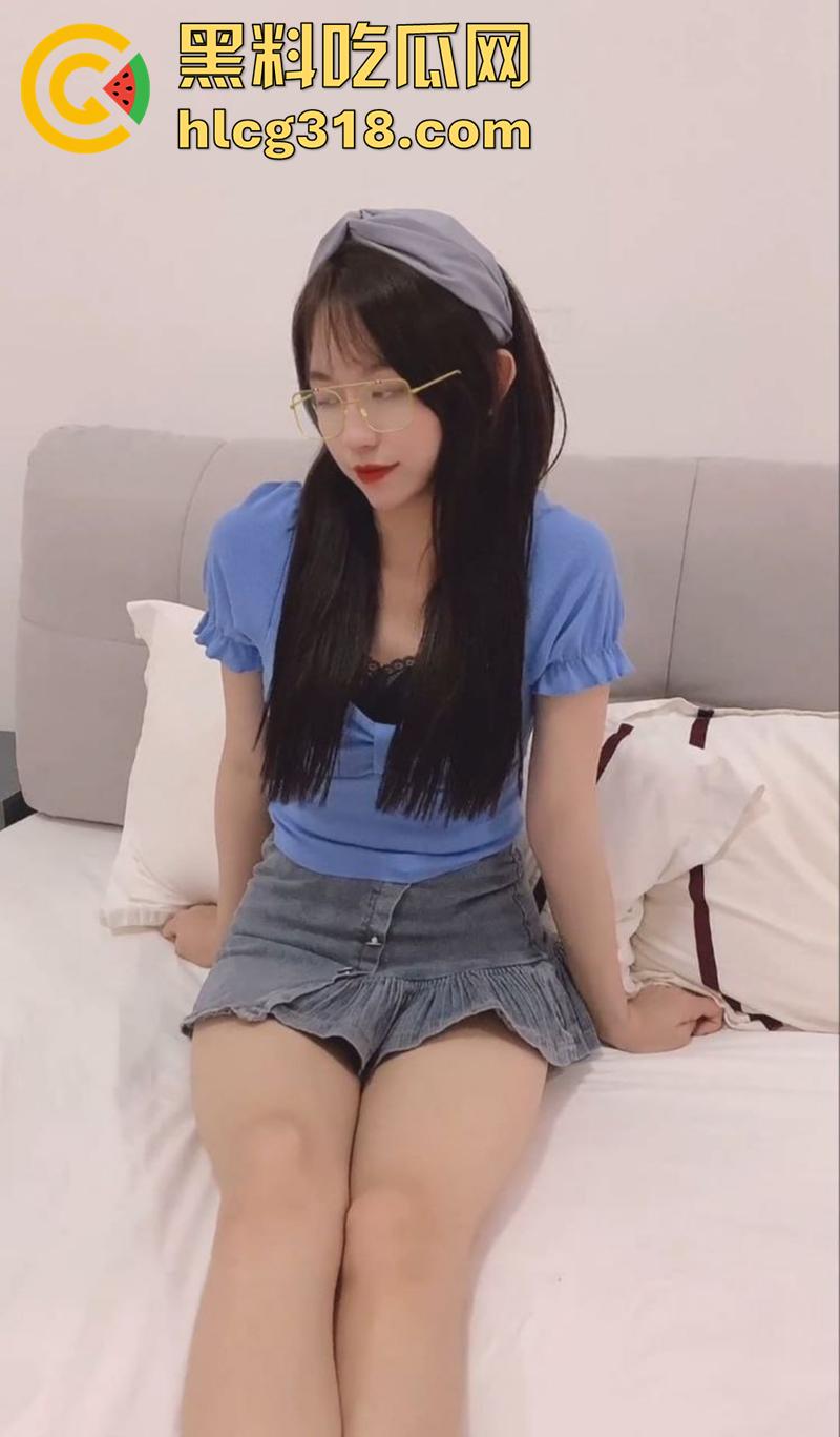 清纯玉女91女神【不见星空】，最新汉服古风福利，火遍全网的性感嫩妹，口活技巧绝对超一流！-1